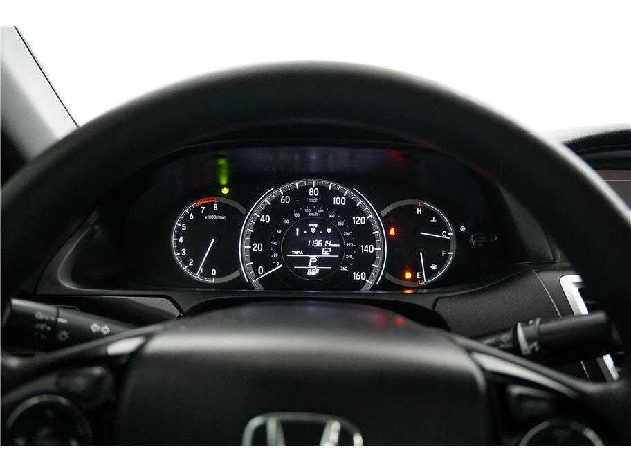 2017 Honda Accord LX photo 21
