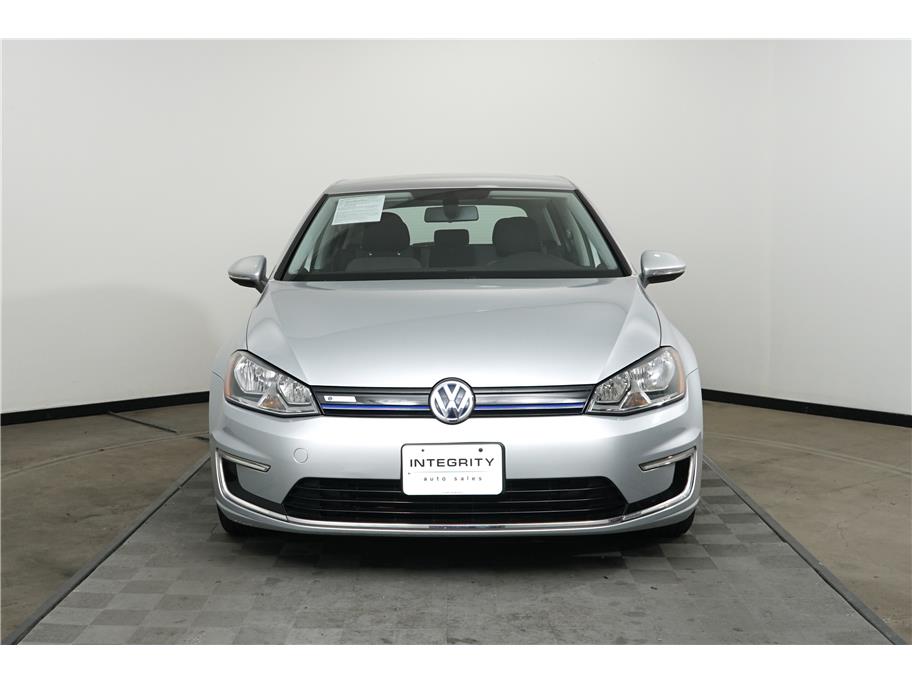 2016 Volkswagen e-Golf SE photo 8