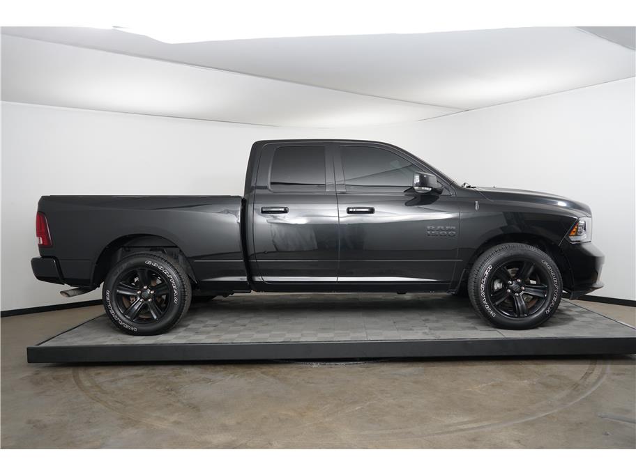 2017 Ram 1500 Sport photo 6