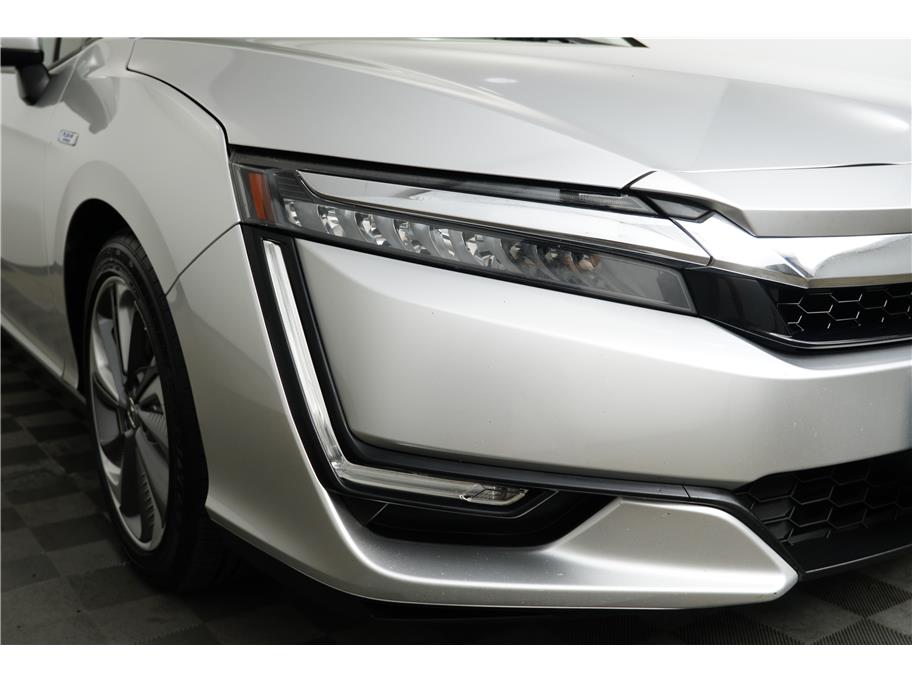 2019 Honda Clarity Plug-In Hybrid Touring photo 9