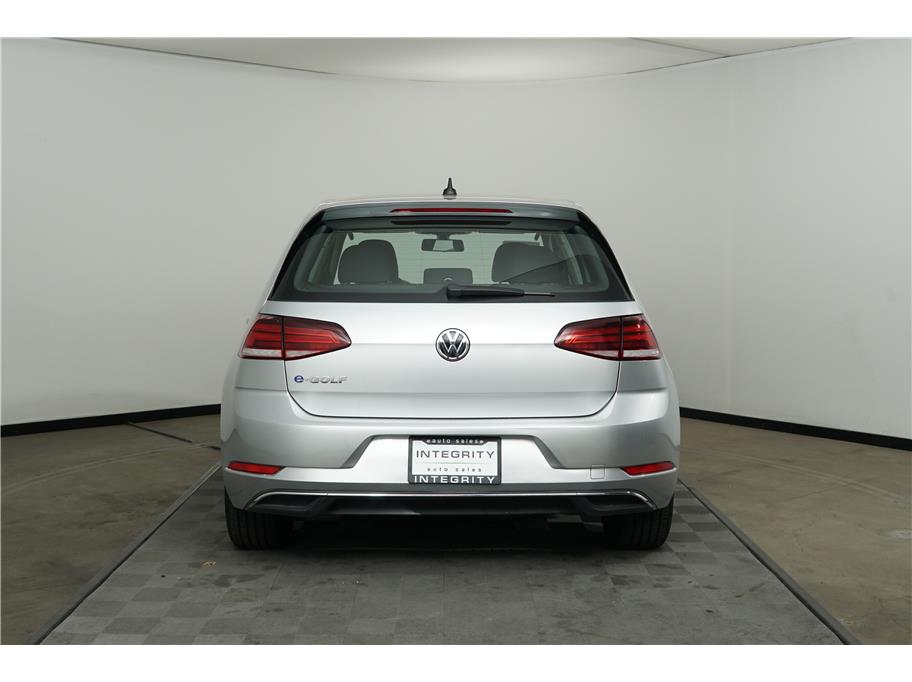 2019 Volkswagen e-Golf SE photo 4