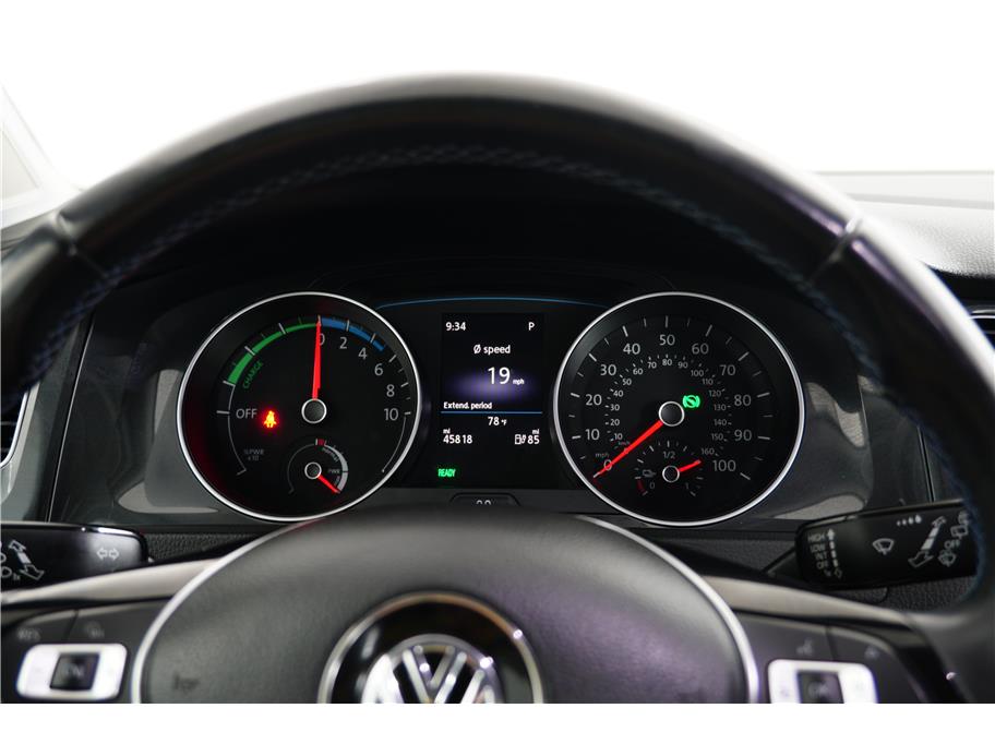 2019 Volkswagen e-Golf SE photo 25