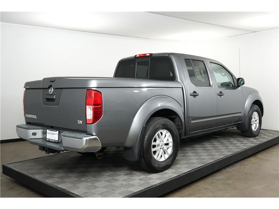 2021 Nissan Frontier SV photo 4