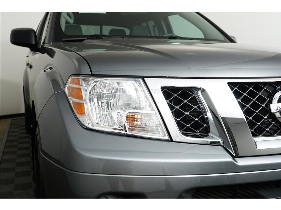 2021 Nissan Frontier SV photo 8