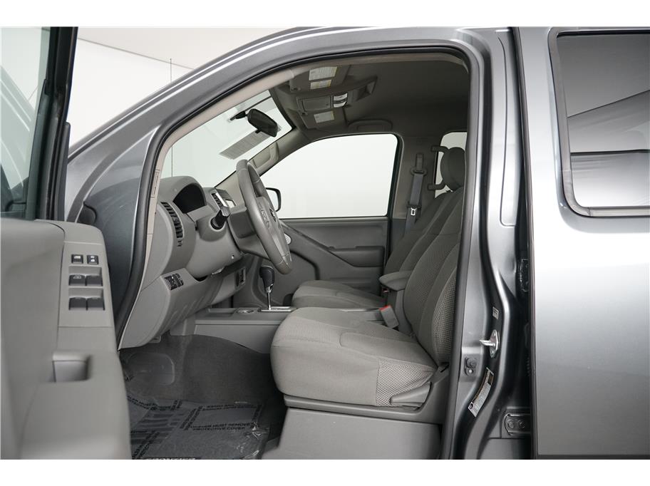 2021 Nissan Frontier SV photo 14