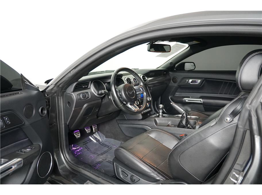 2020 Ford Mustang GT Premium photo 13