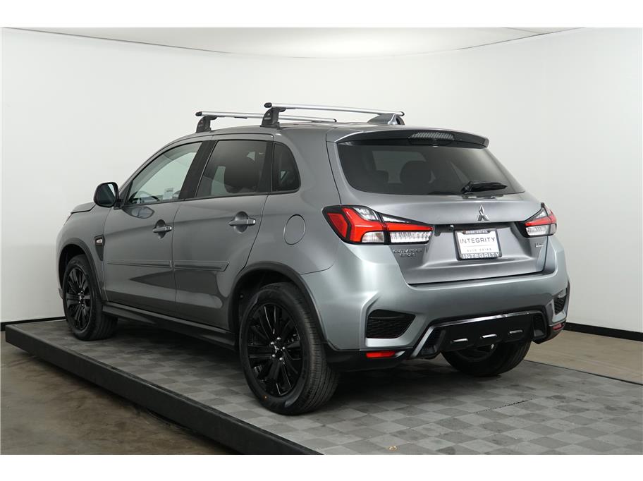 2021 Mitsubishi Outlander Sport S photo 2
