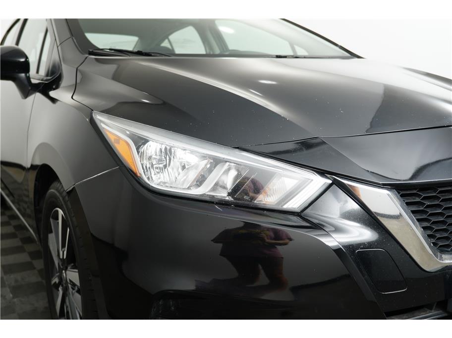 2021 Nissan Versa SV photo 9