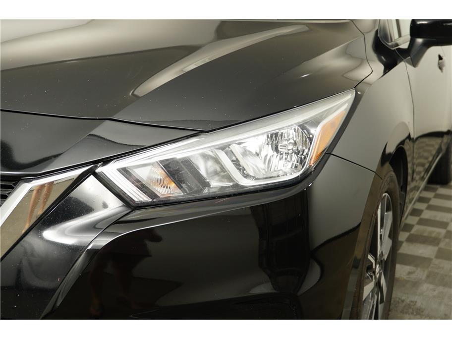 2021 Nissan Versa SV photo 10