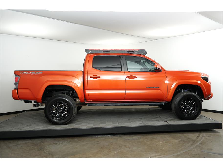 2017 Toyota Tacoma SR5 Sport TRD Pro photo 6