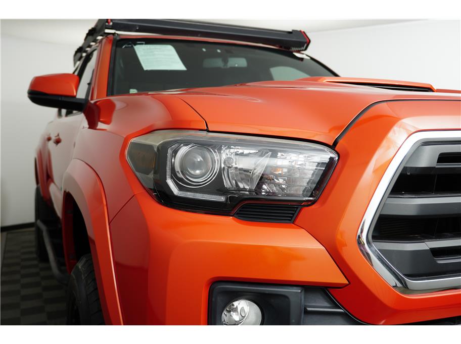 2017 Toyota Tacoma SR5 Sport TRD Pro photo 9