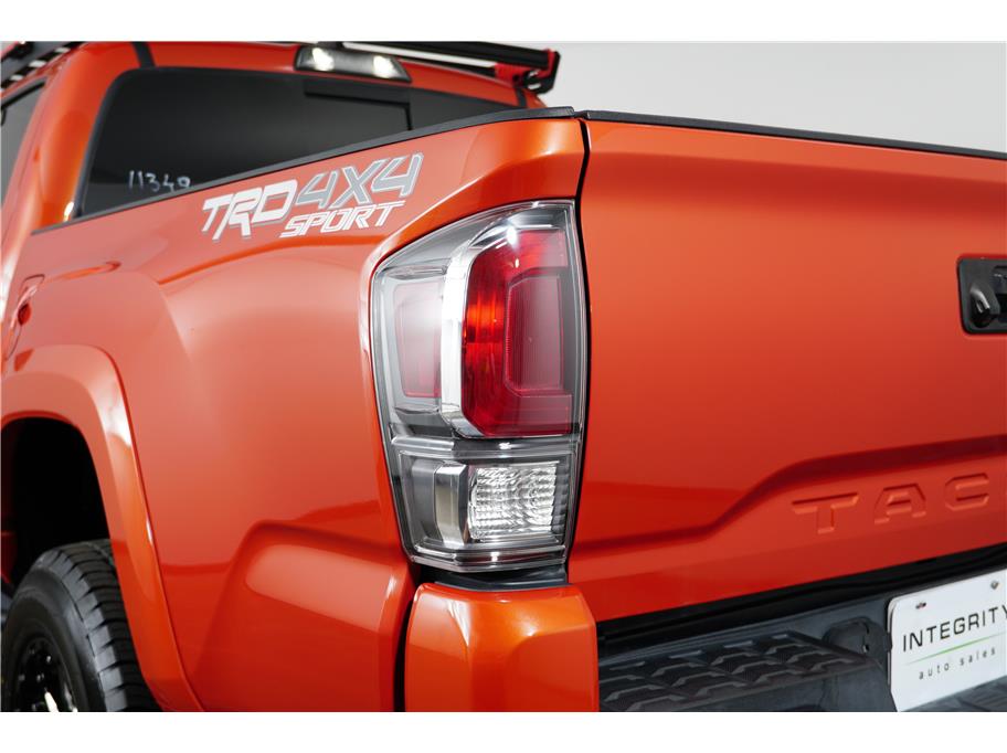 2017 Toyota Tacoma SR5 Sport TRD Pro photo 11