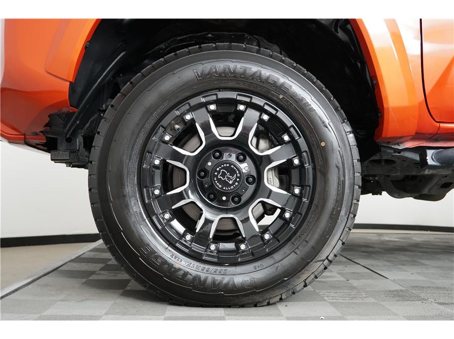 2017 Toyota Tacoma SR5 Sport TRD Pro photo 12