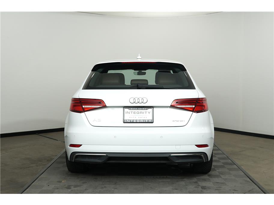 2018 Audi A3 E-tron Premium Plus photo 4
