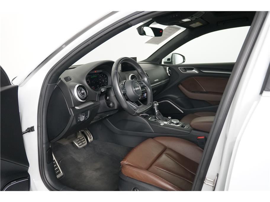 2018 Audi A3 E-tron Premium Plus photo 11