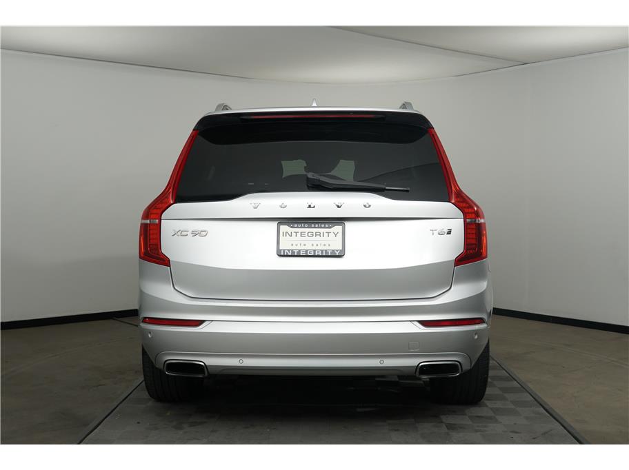 2019 Volvo XC90 T6 Momentum Sport photo 3