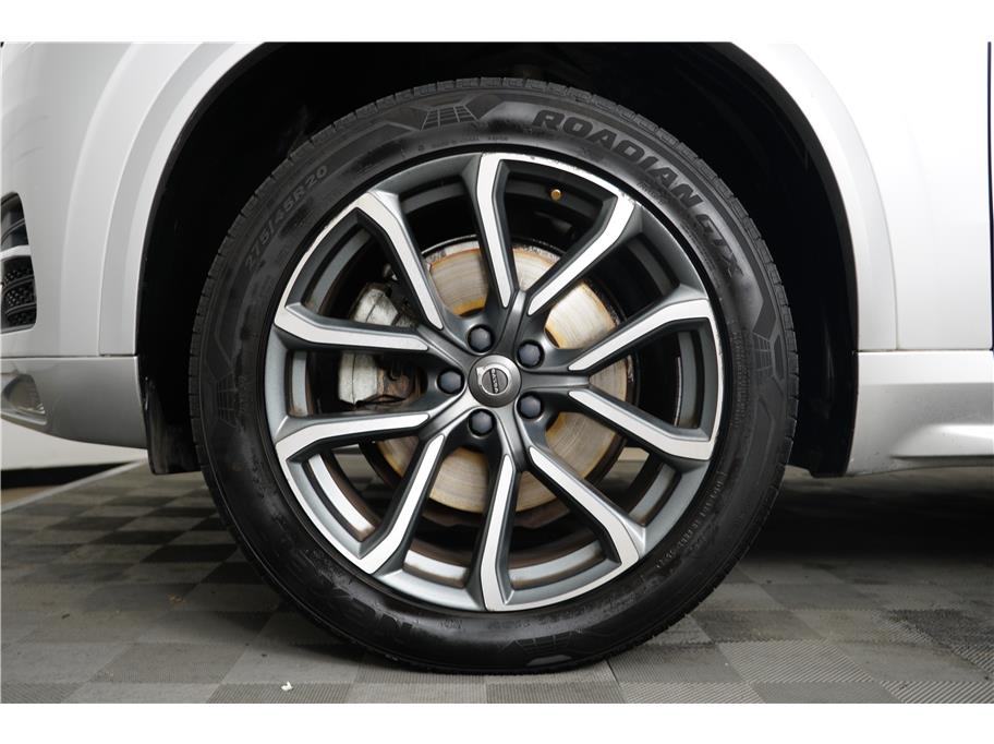 2019 Volvo XC90 T6 Momentum Sport photo 12
