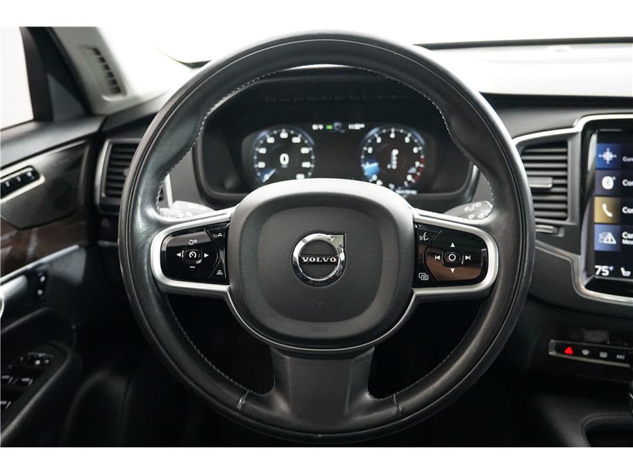 2019 Volvo XC90 T6 Momentum Sport photo 25