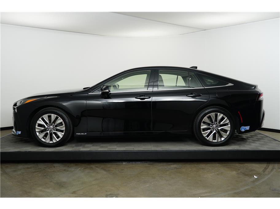 2021 Toyota Mirai XLE photo 2