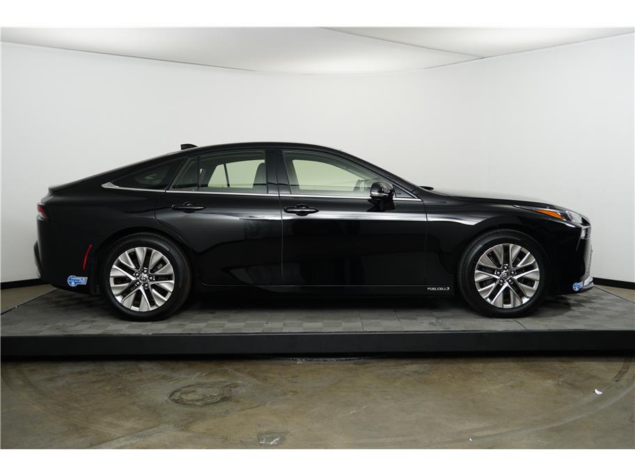 2021 Toyota Mirai XLE photo 6