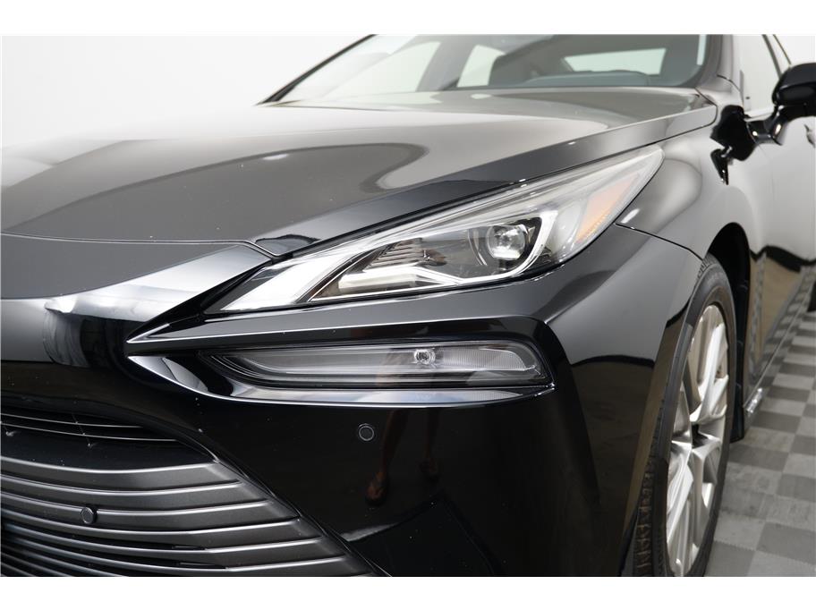 2021 Toyota Mirai XLE photo 10