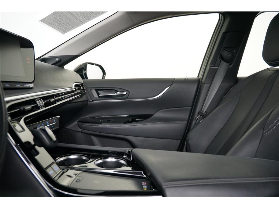 2021 Toyota Mirai XLE photo 16