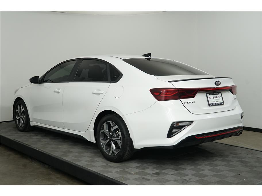 2021 Kia Forte GT-Line photo 3
