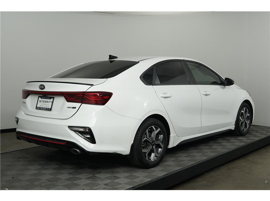 2021 Kia Forte GT-Line photo 5
