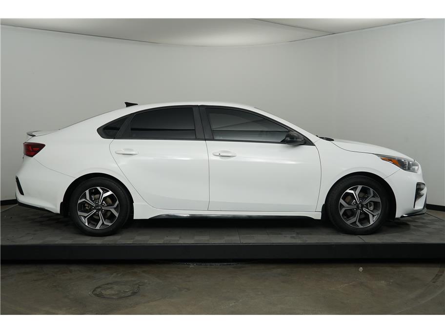 2021 Kia Forte GT-Line photo 6