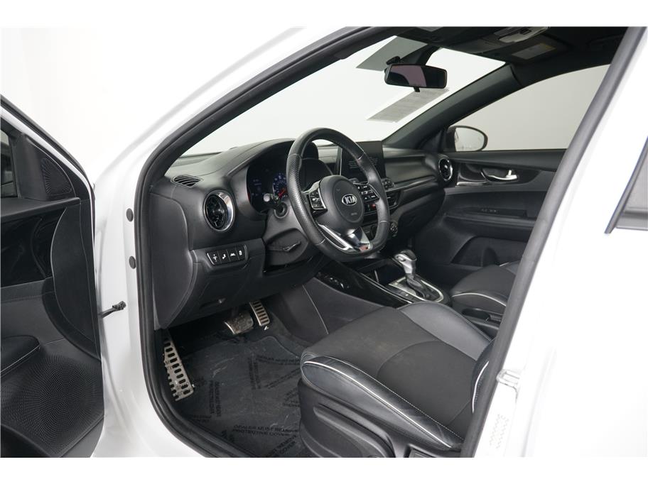 2021 Kia Forte GT-Line photo 14