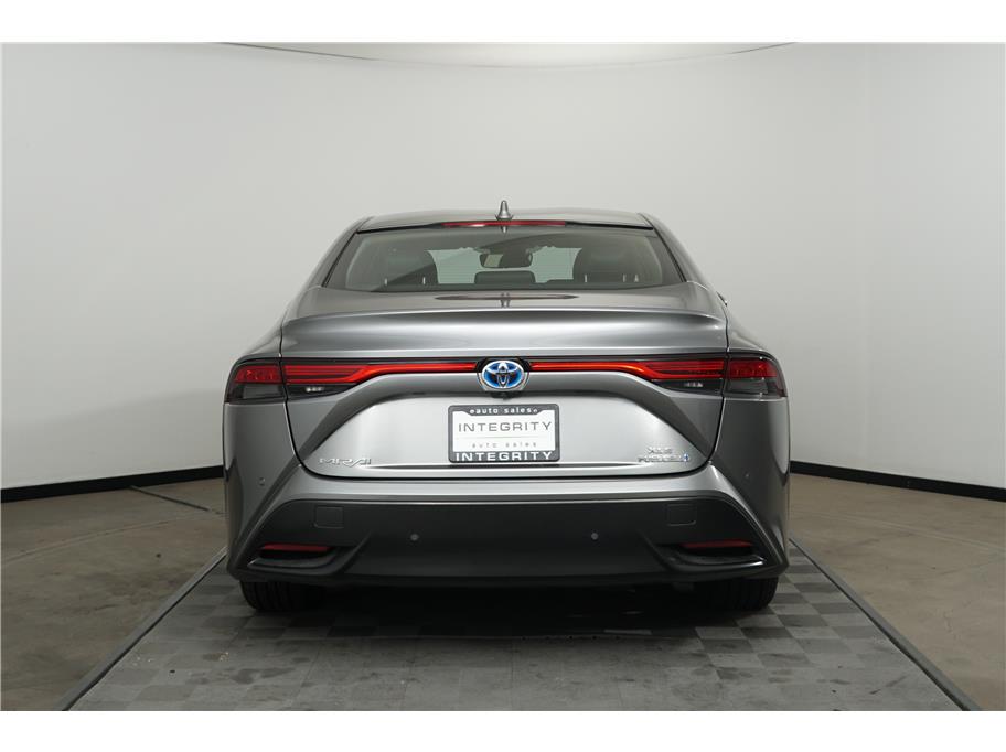 2021 Toyota Mirai XLE photo 4