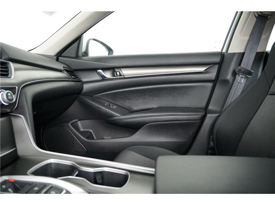 2021 Honda Accord Hybrid photo 16