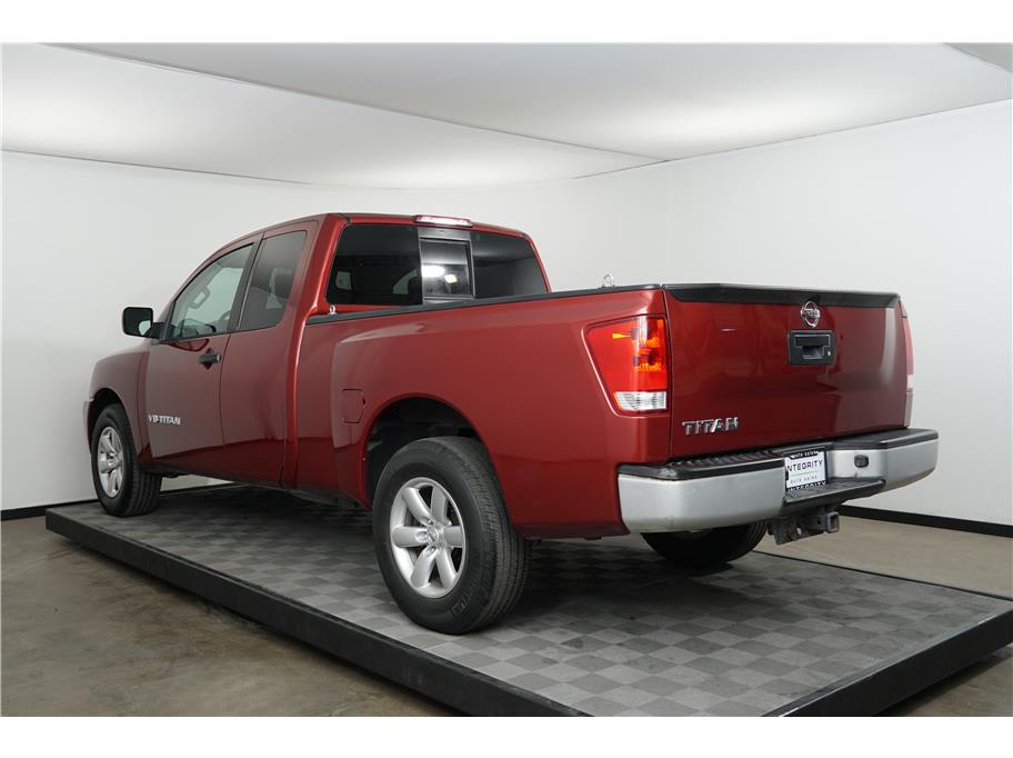 2015 Nissan Titan S photo 2