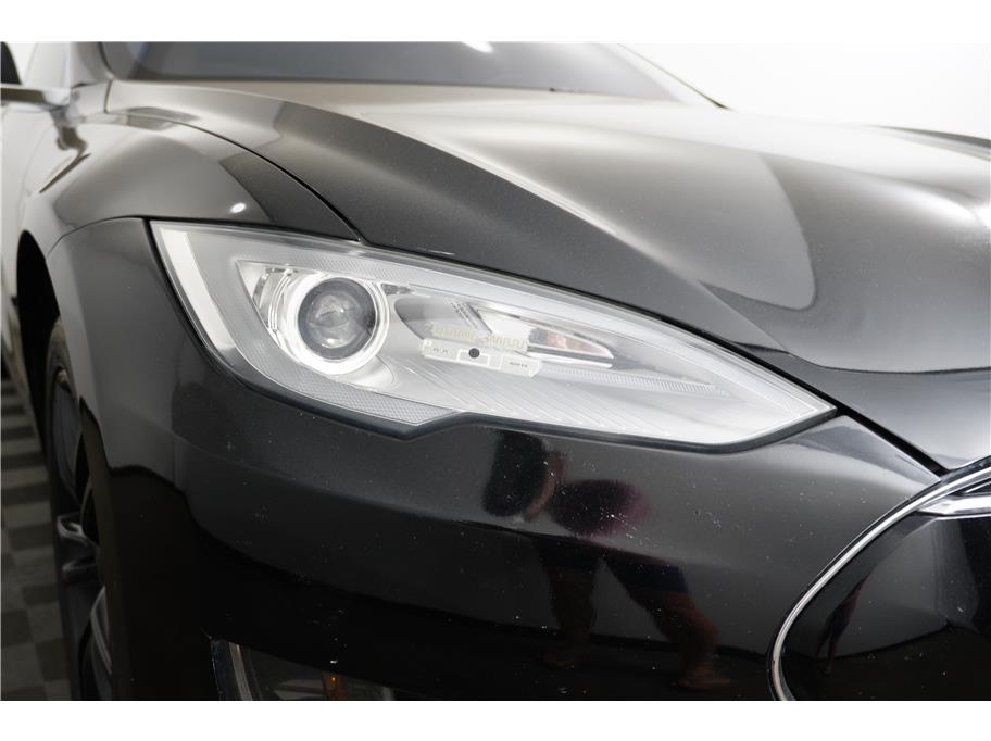 2013 Tesla Model S Performance photo 7