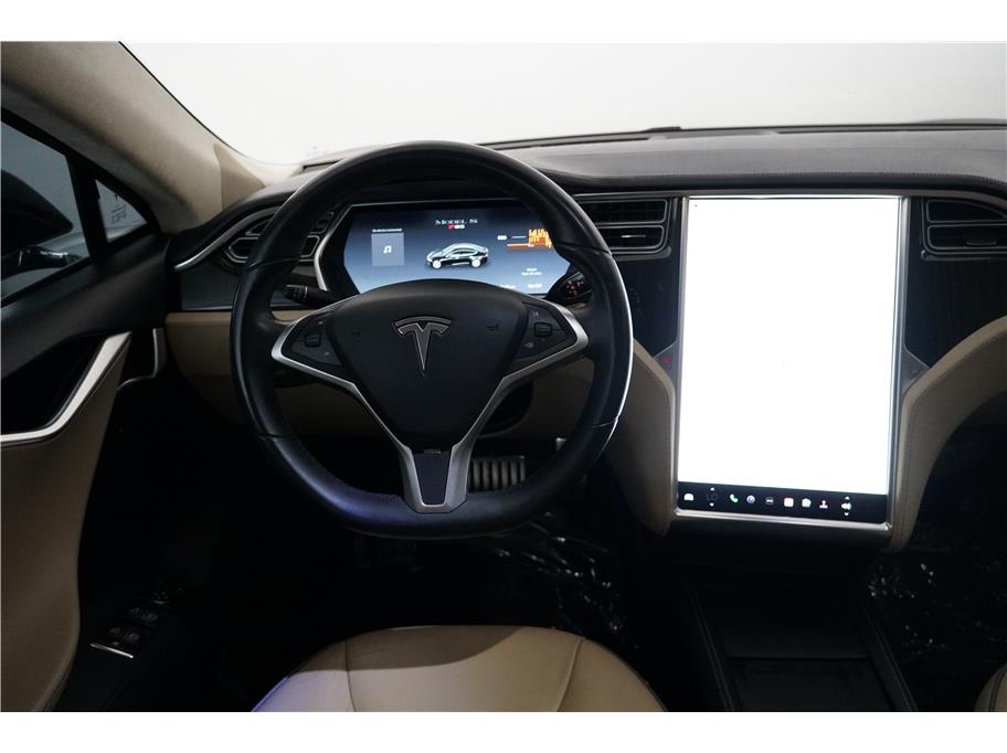 2013 Tesla Model S Performance photo 17