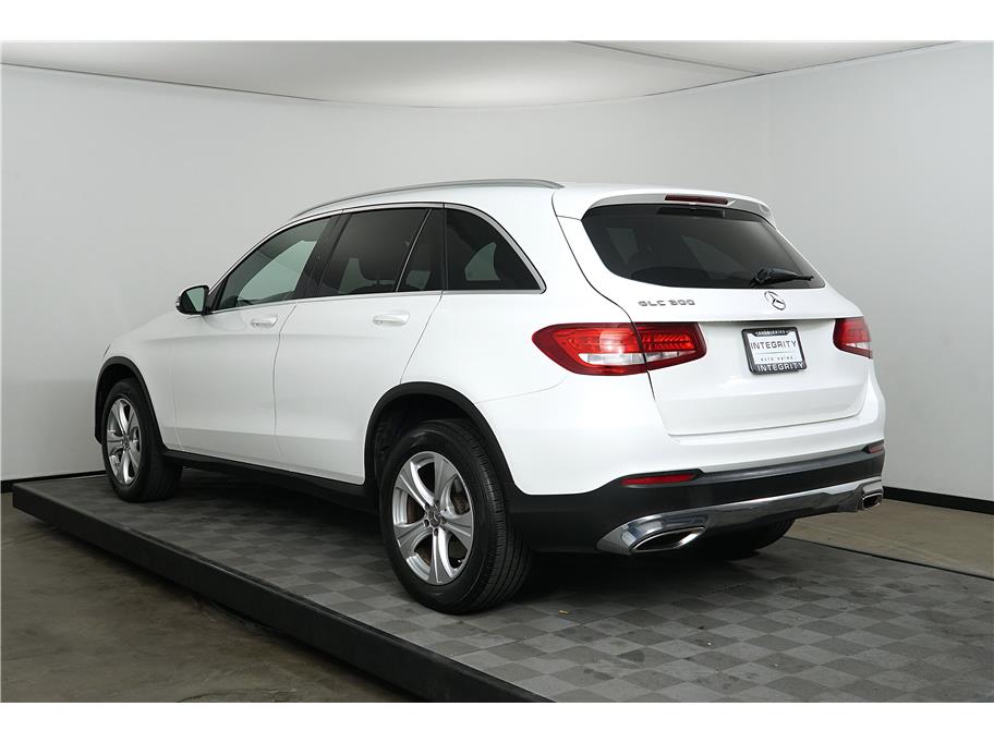 2018 Mercedes Benz GLC 300 photo 3