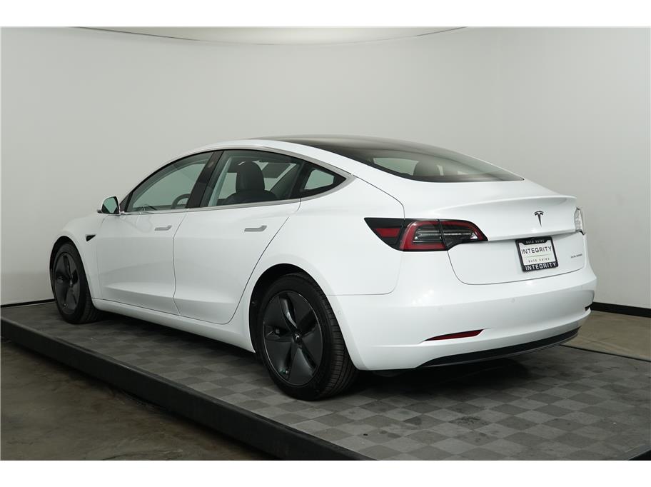 2018 Tesla Model 3 Long Range photo 2
