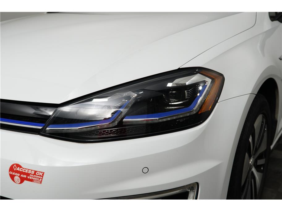 2017 Volkswagen e-Golf e-Golf SEL Premium - Photo 10