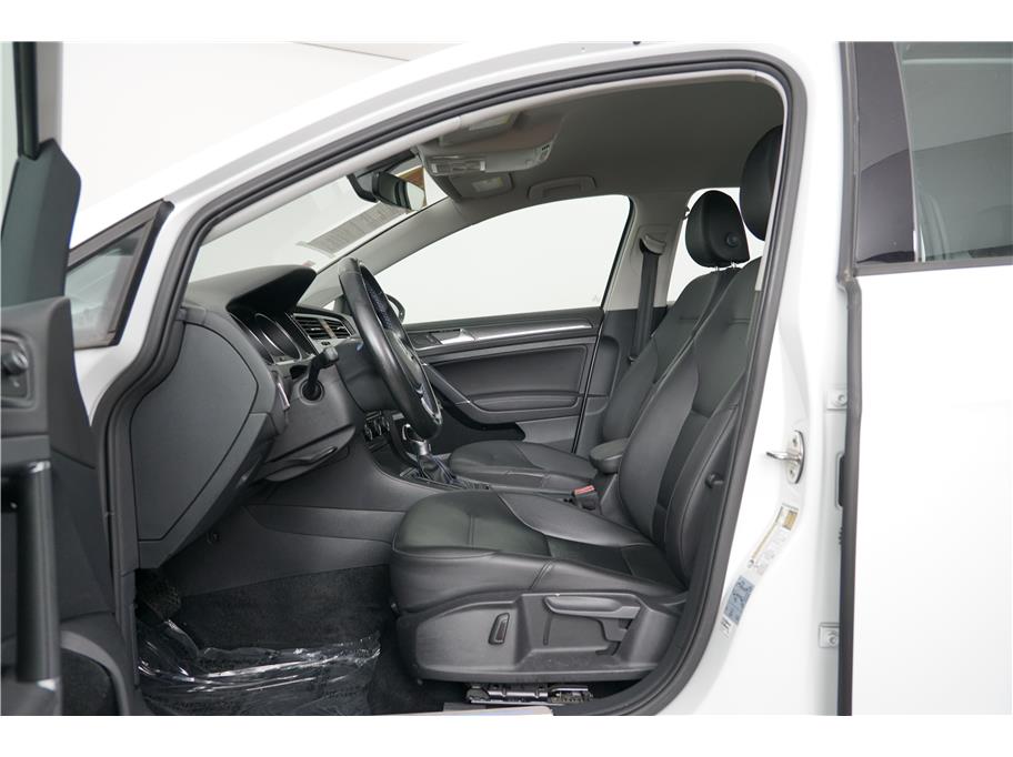 2017 Volkswagen e-Golf e-Golf SEL Premium - Photo 15