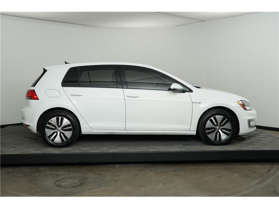 2016 Volkswagen e-Golf e-Golf SE - Photo 6