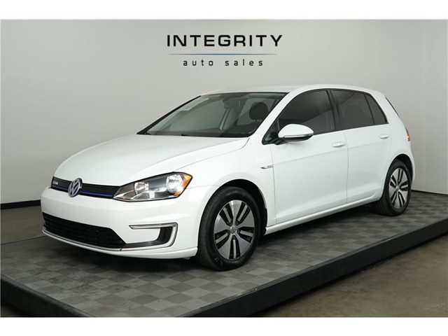 White 2016 Volkswagen e-Golf Hatchback Front-Wheel Drive Automatic