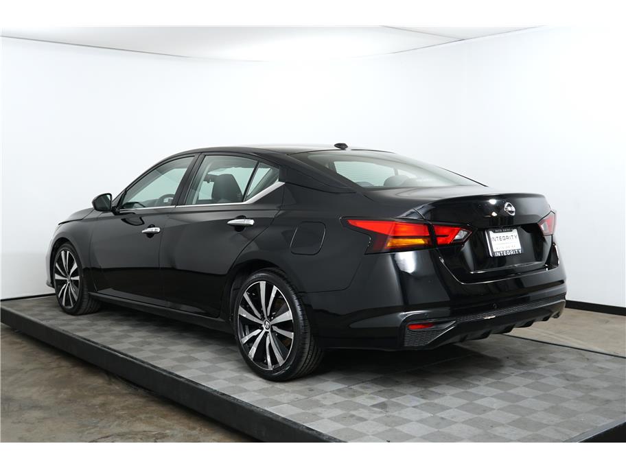 2021 Nissan Altima 2.5 SV photo 3