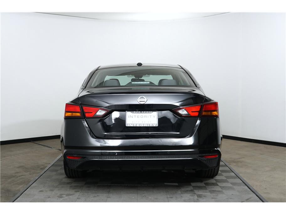 2021 Nissan Altima 2.5 SV photo 4
