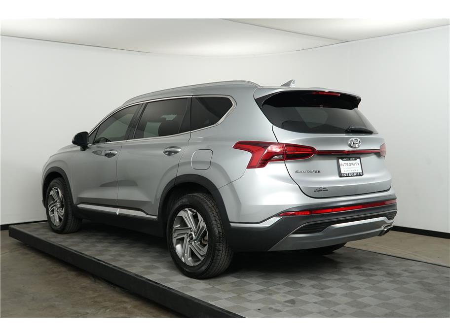 2021 Hyundai Santa Fe SEL photo 2