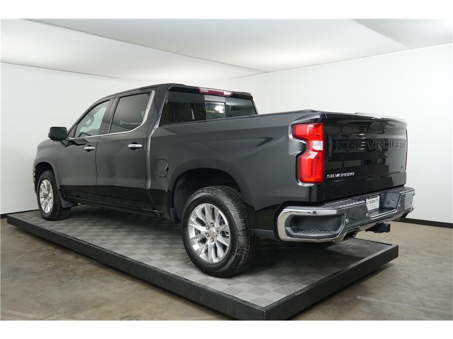 2020 Chevrolet Silverado 1500 LTZ photo 3