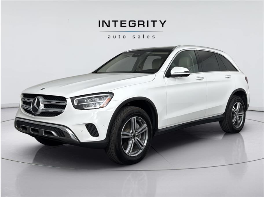 2022 Mercedes-Benz GLC GLC 300's photo