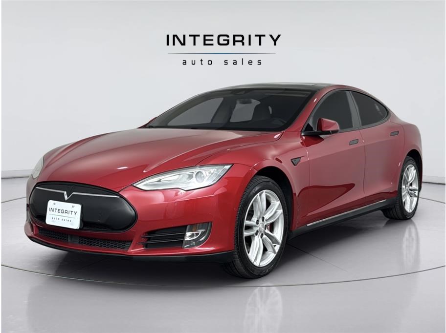 2016 Tesla Model S P90D's photo
