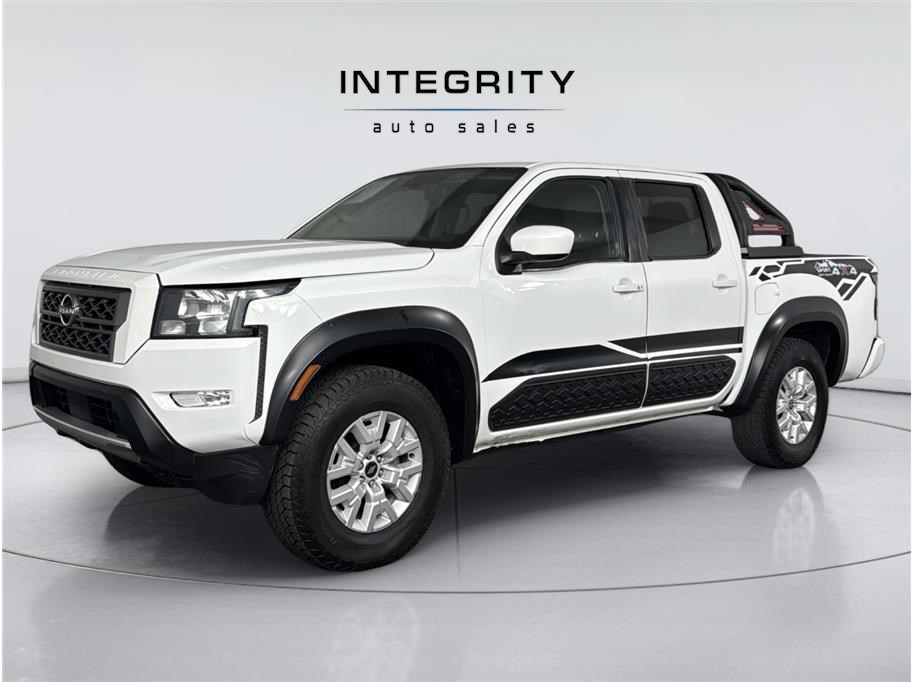 2023 Nissan Frontier SV Crew Cab 4X4 SWB's photo