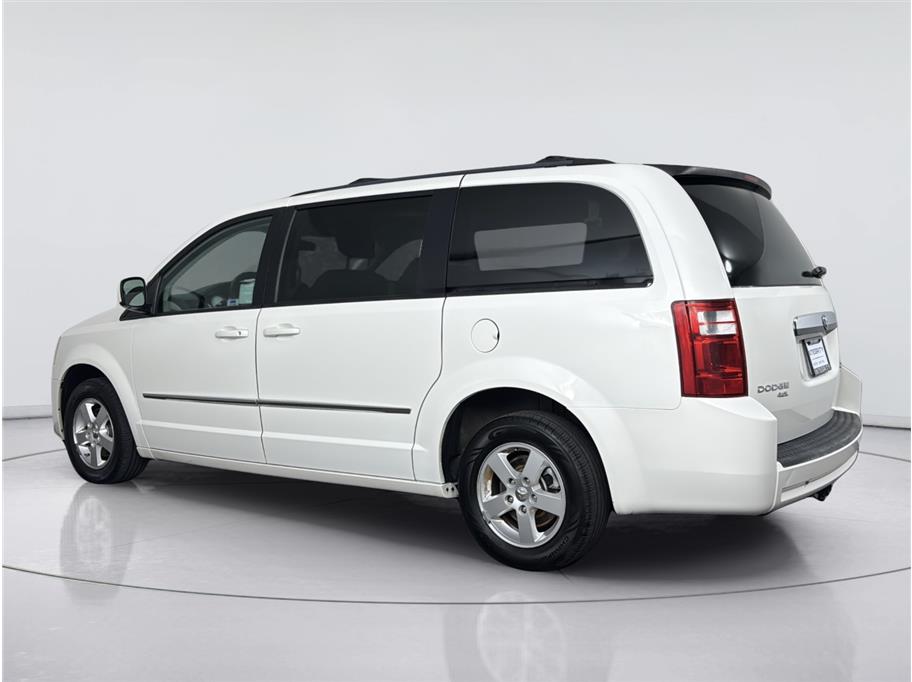 2010 Dodge Grand Caravan SXT - Photo 3