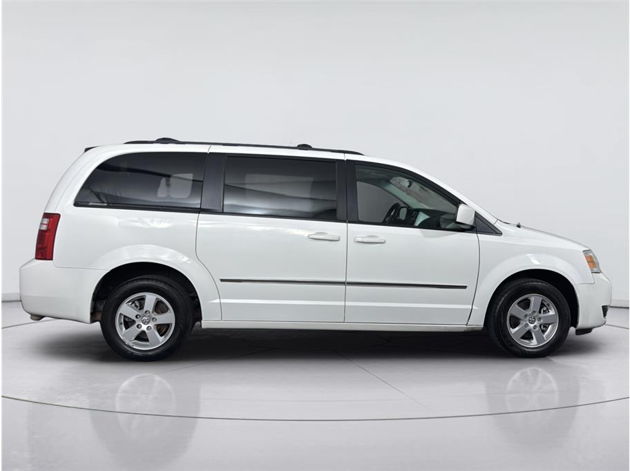 2010 Dodge Grand Caravan SXT - Photo 6